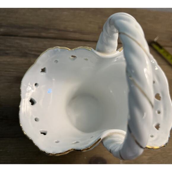 Golden Star Imports, Decorative, Porcelain Floral Basket, preowned - Picture 6 of 10